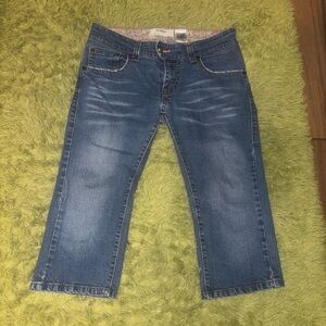 Vintage Low Rise Levi Capris